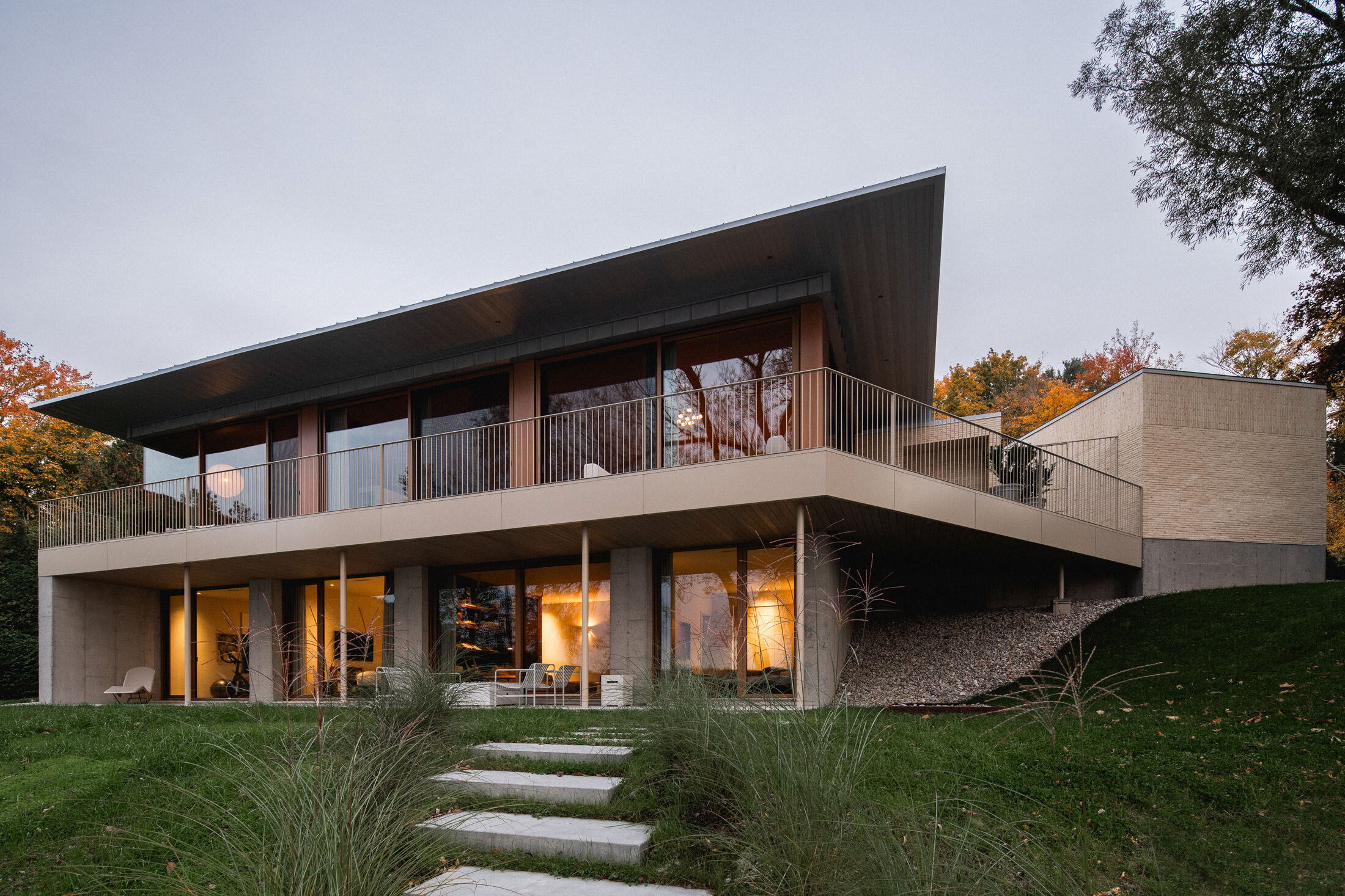https://archello.com/story/149090/attachments/photos-videos/1 photo_credit Raphaël Thibodeau