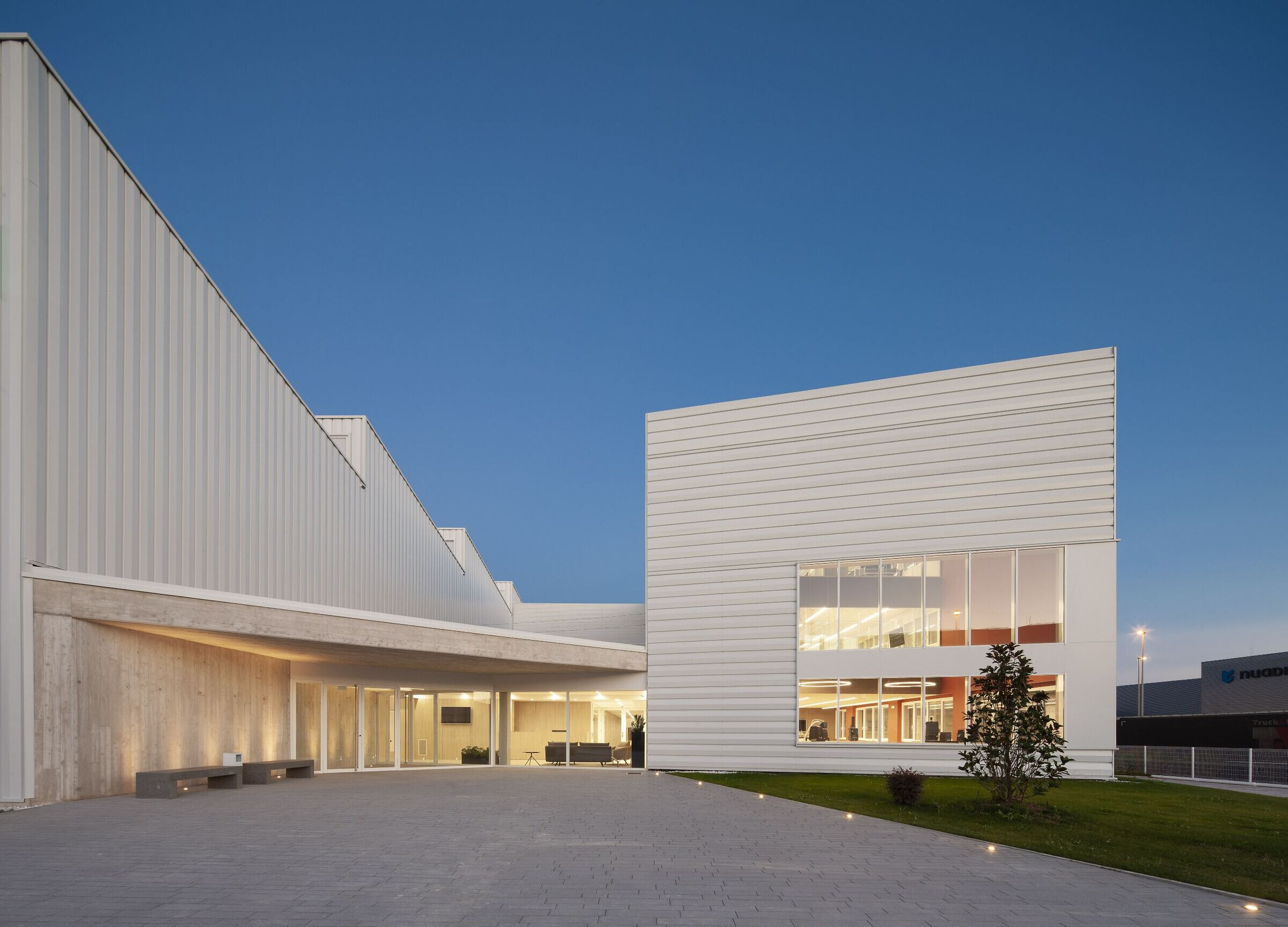 https://archello.com/story/149167/attachments/photos-videos/3 photo_credit © Josema Cutillas. Pictures provided by Focke Meler.