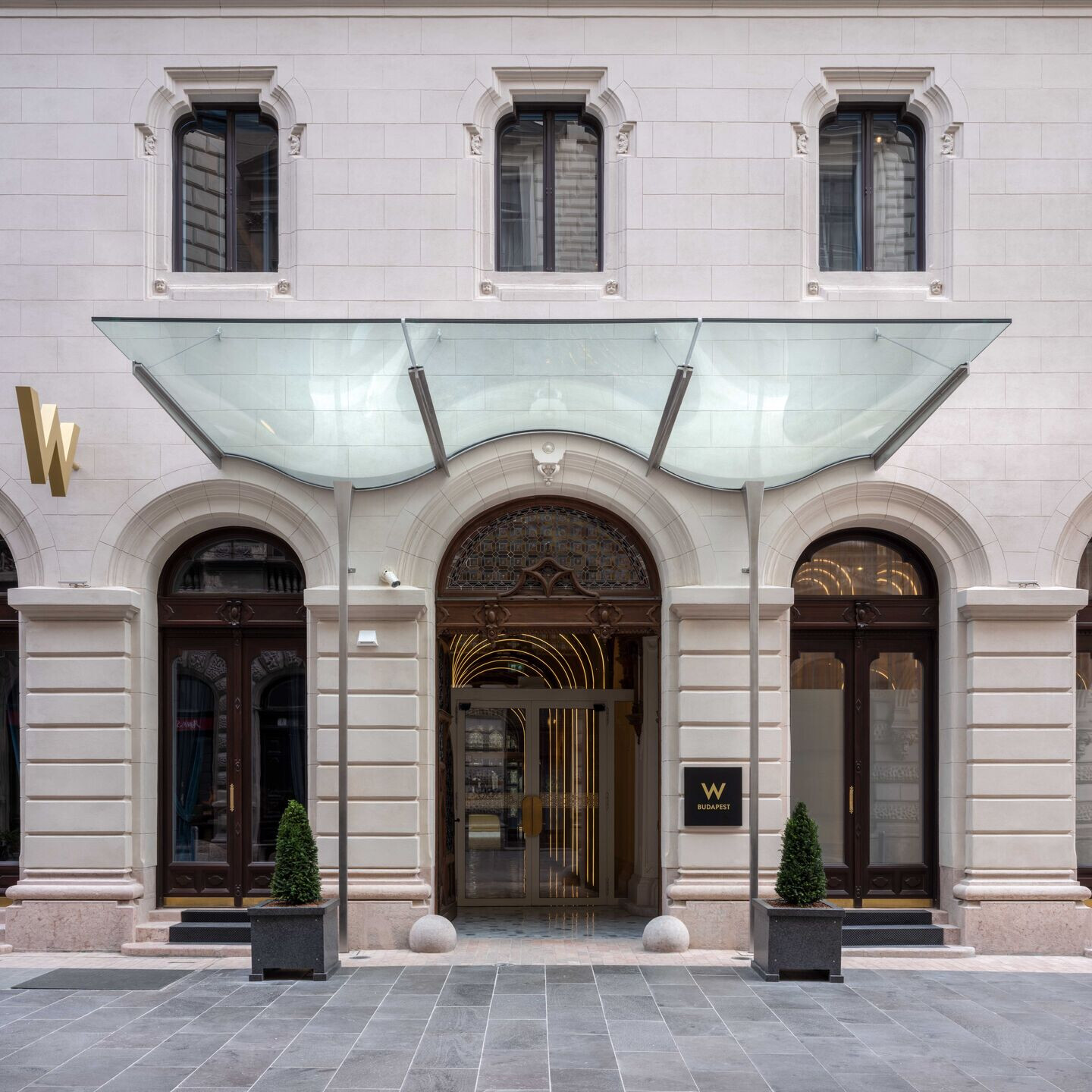 https://archello.com/story/149344/attachments/photos-videos/7 photo_credit Tamás Bujnovszky