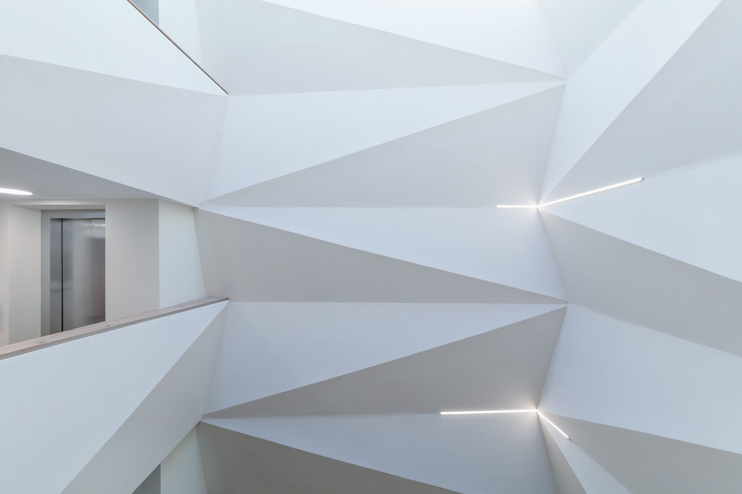 https://archello.com/story/149651/attachments/photos-videos/20 photo_credit Tamás Bujnovszky