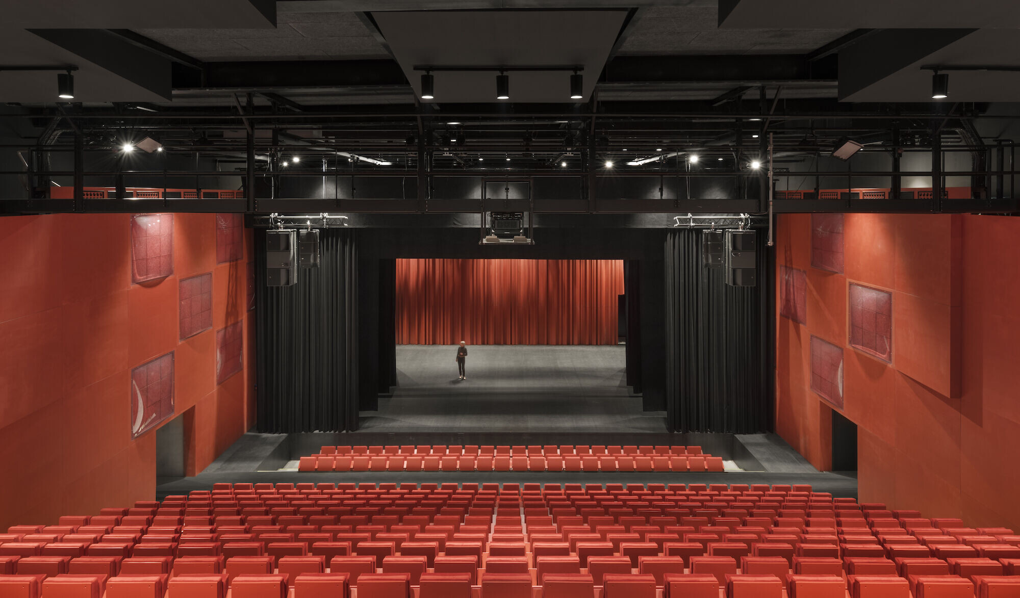 https://archello.com/story/149933/attachments/photos-videos/22 photo_credit Eugeni Pons