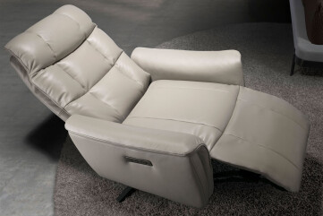 5114 - Grey Leather Swivel Armchair 5114 - Grey Leather Swivel Armchair