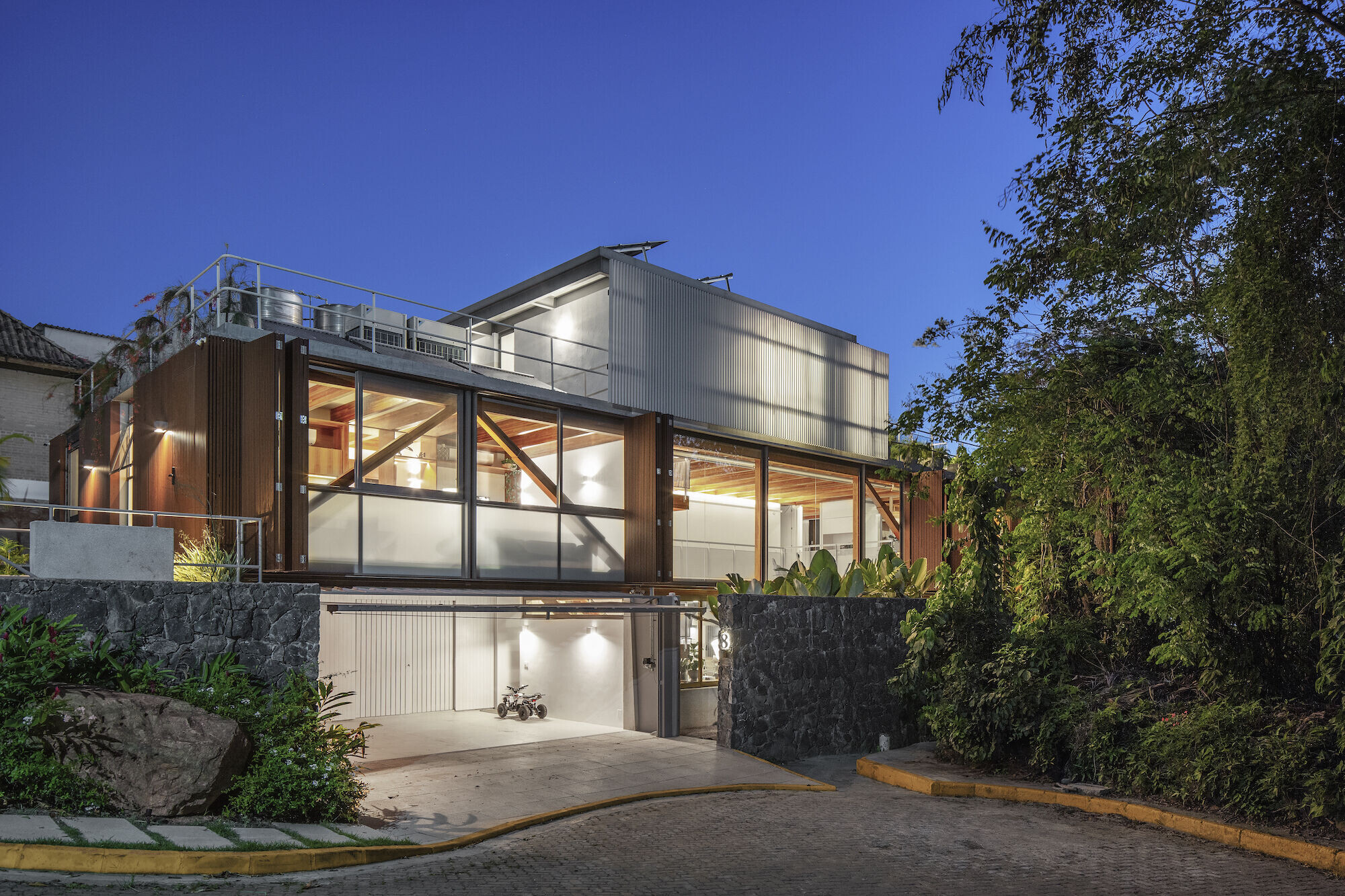 https://archello.com/story/150728/attachments/photos-videos/41 photo_credit André Scarpa
