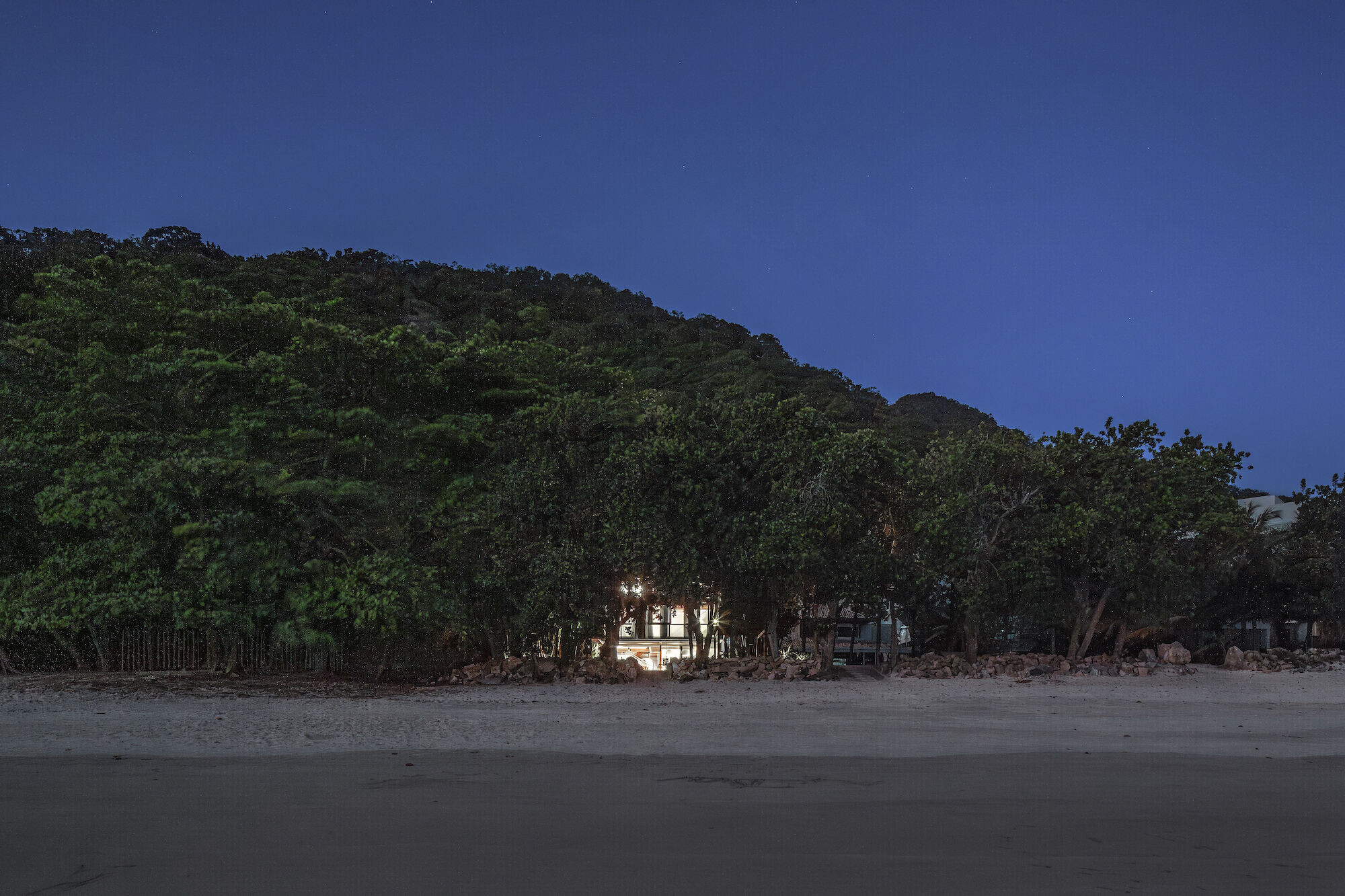 https://archello.com/story/150728/attachments/photos-videos/44 photo_credit André Scarpa