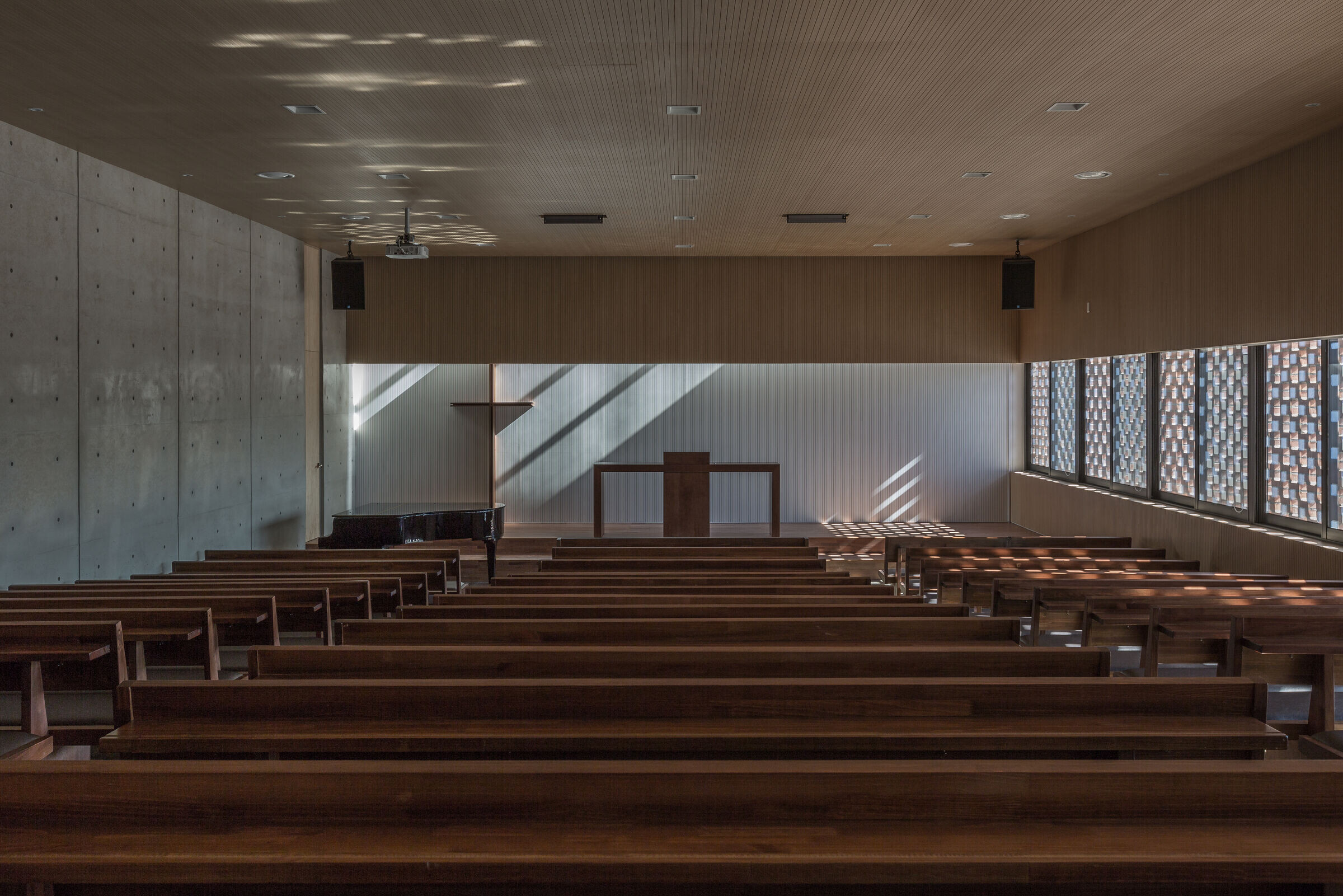 https://archello.com/story/150679/attachments/photos-videos/15 photo_credit Oh Jongsang