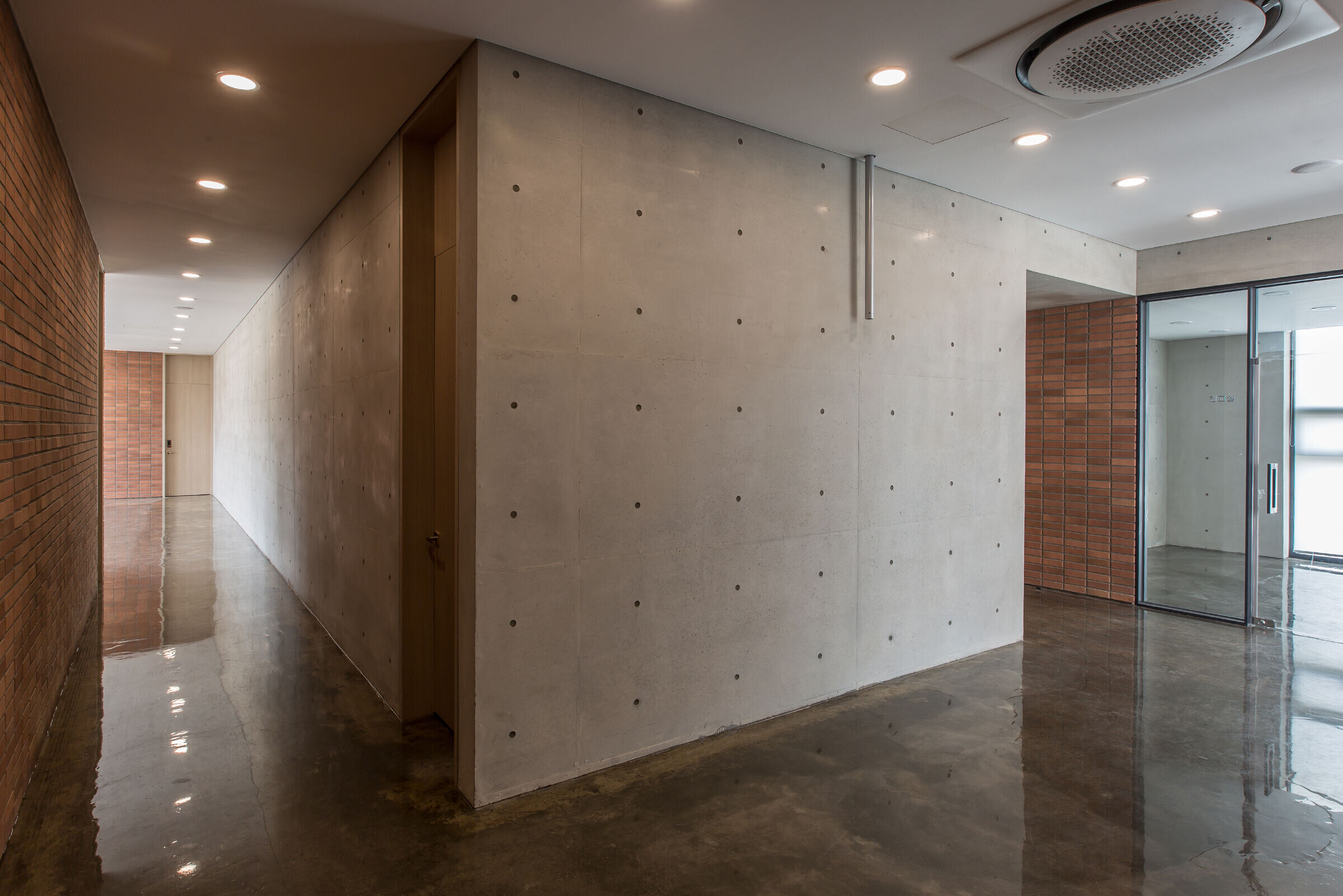 https://archello.com/story/150679/attachments/photos-videos/26 photo_credit Oh Jongsang