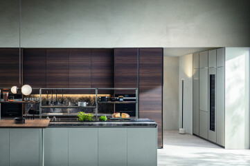 Full Height Columns | Column Kitchen Full Height Columns | Column Kitchen