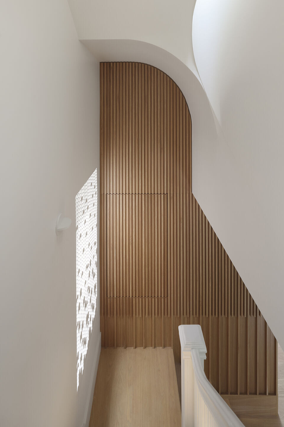 https://archello.com/story/150772/attachments/photos-videos/17 photo_credit Ema Peter Photography