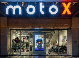 X Moto Space