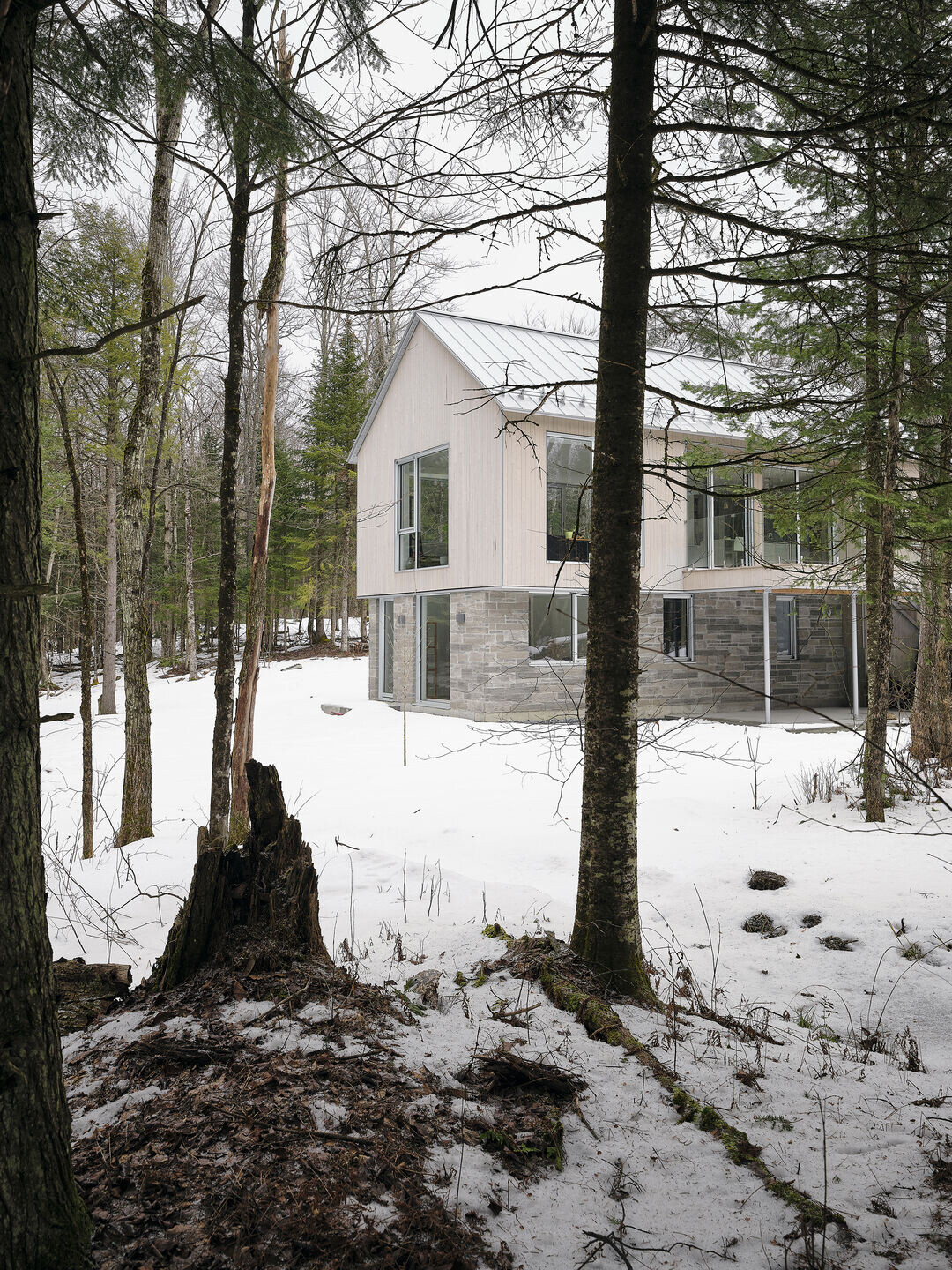 https://archello.com/story/151012/attachments/photos-videos/6 photo_credit Maxime Brouillet