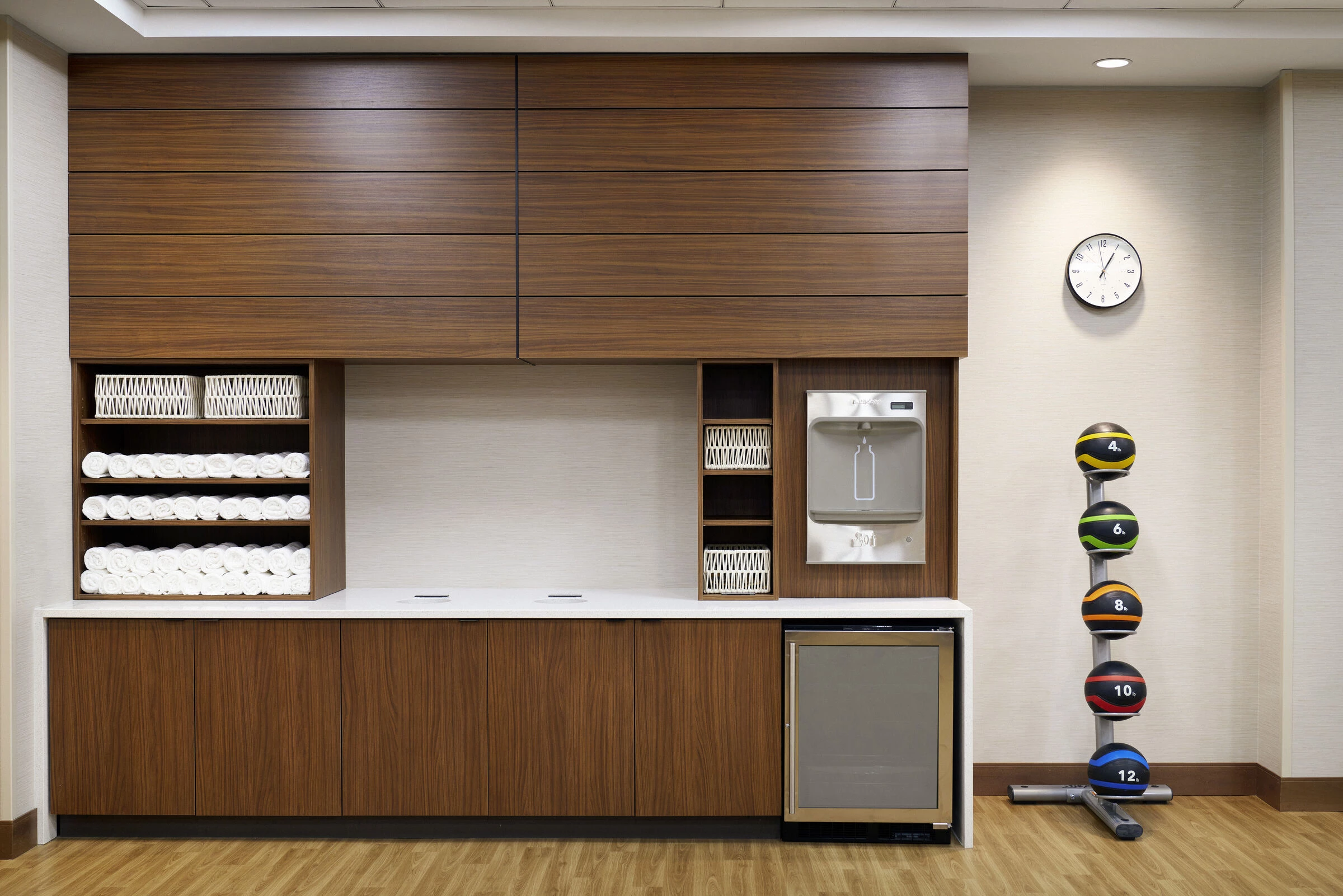 https://archello.com/story/151018/attachments/photos-videos/28 photo_credit AC Hotel Seattle Downtown