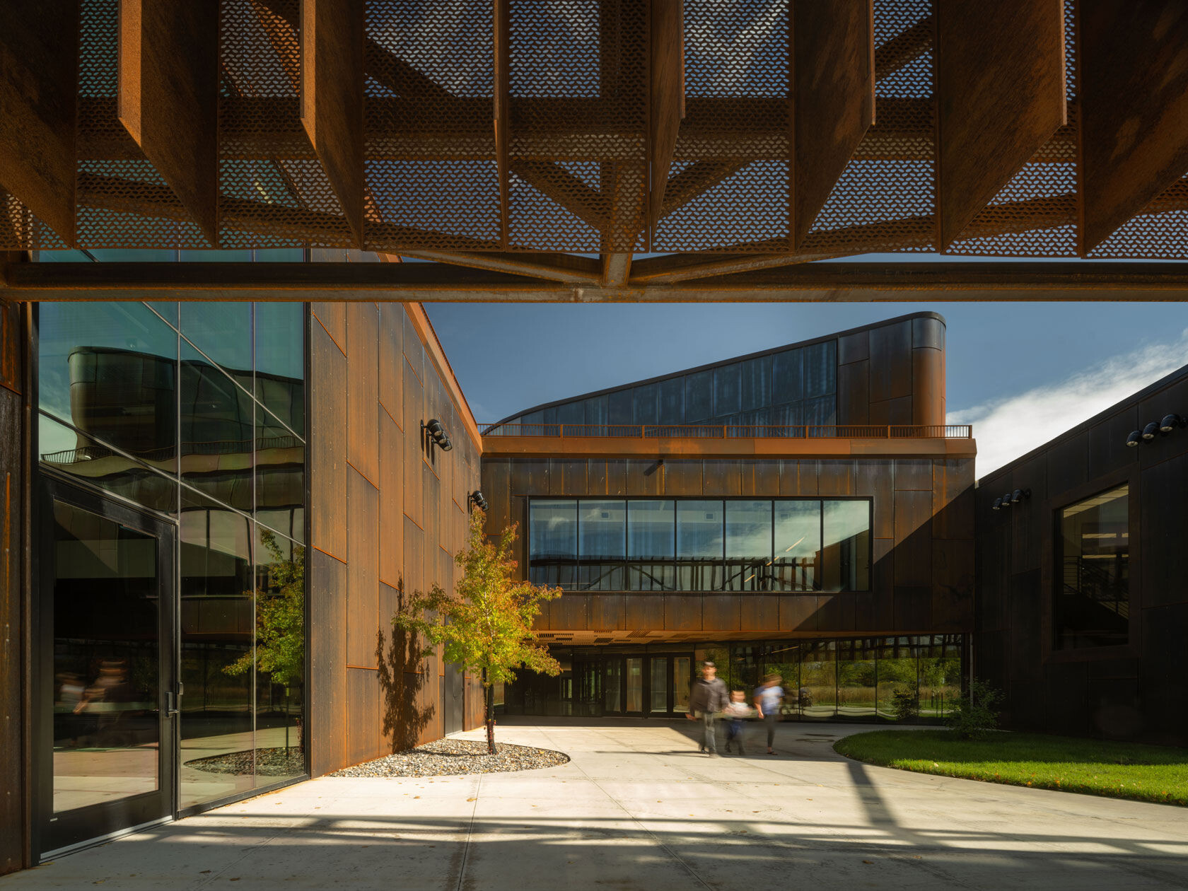 https://archello.com/story/151070/attachments/photos-videos/3 photo_credit Nic Lehoux