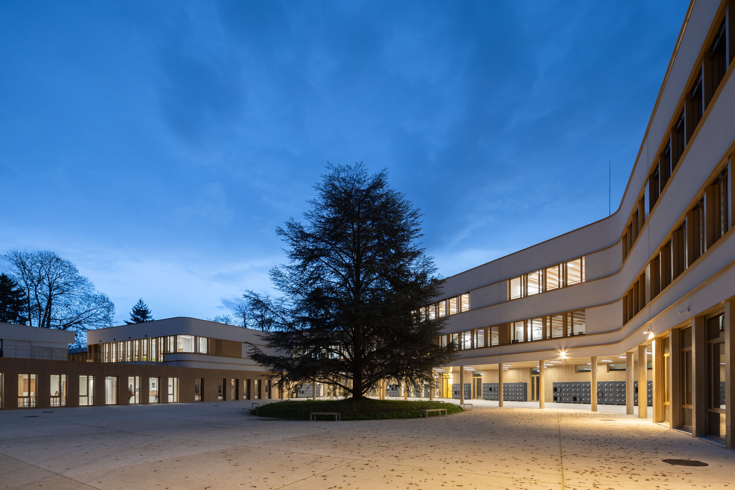 https://archello.com/story/151116/attachments/photos-videos/14 photo_credit Hugo Hébrard