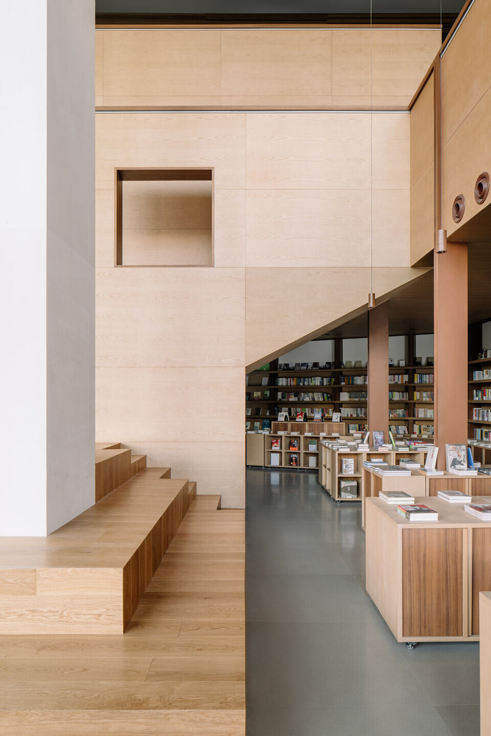 https://archello.com/story/151204/attachments/photos-videos/12 photo_credit Wen Studio