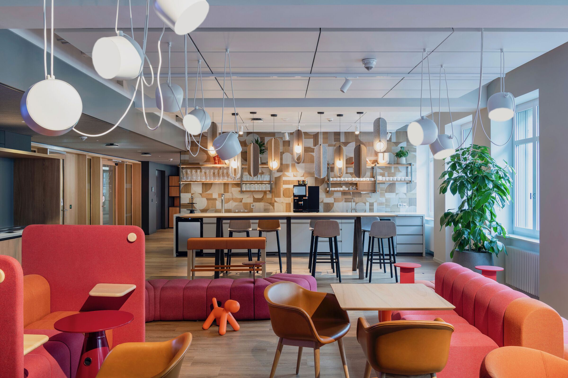 https://archello.com/story/151488/attachments/photos-videos/7 photo_credit Peter Wuermli © Evolution Design