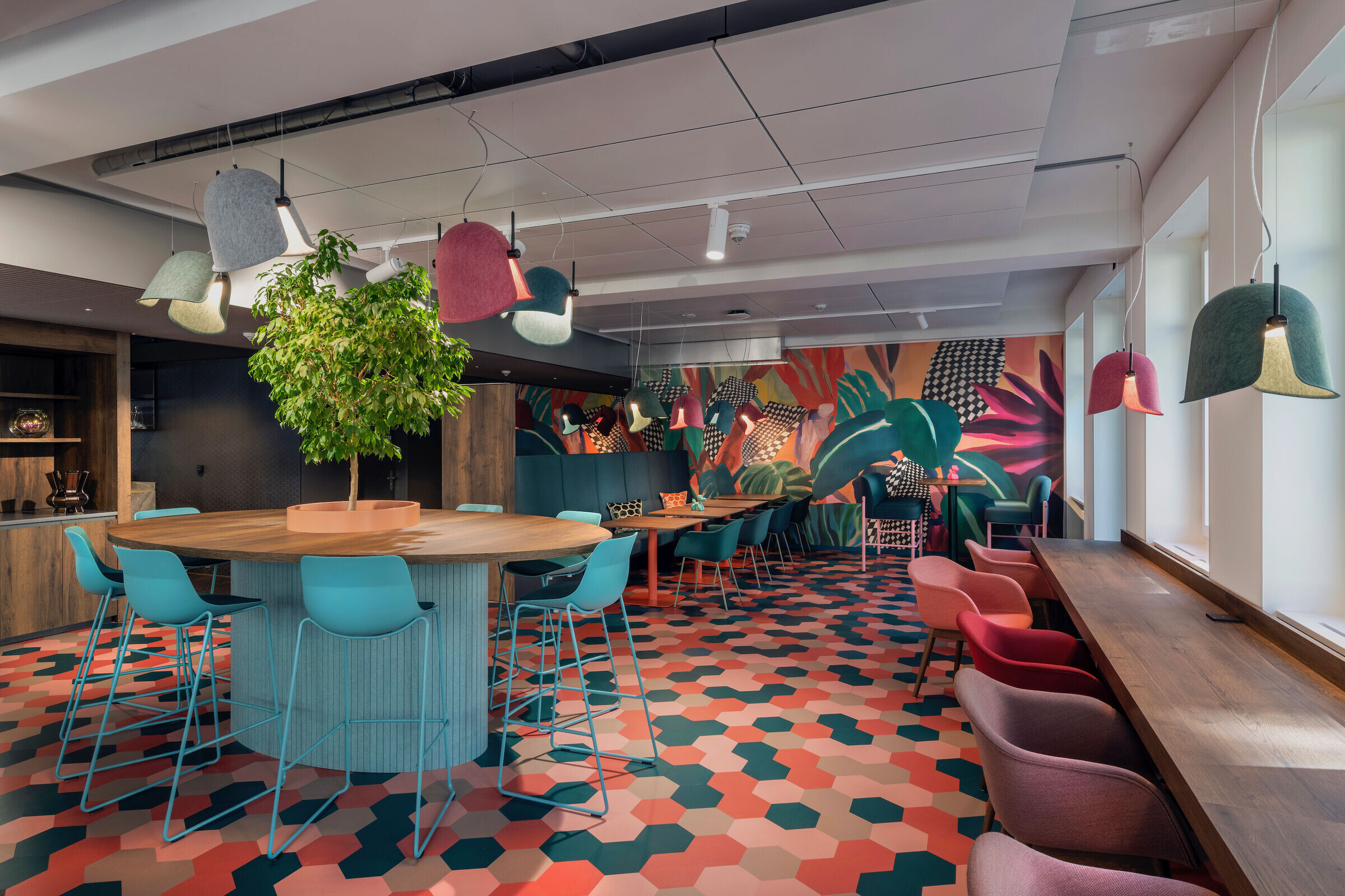 https://archello.com/story/151488/attachments/photos-videos/8 photo_credit Peter Wuermli © Evolution Design
