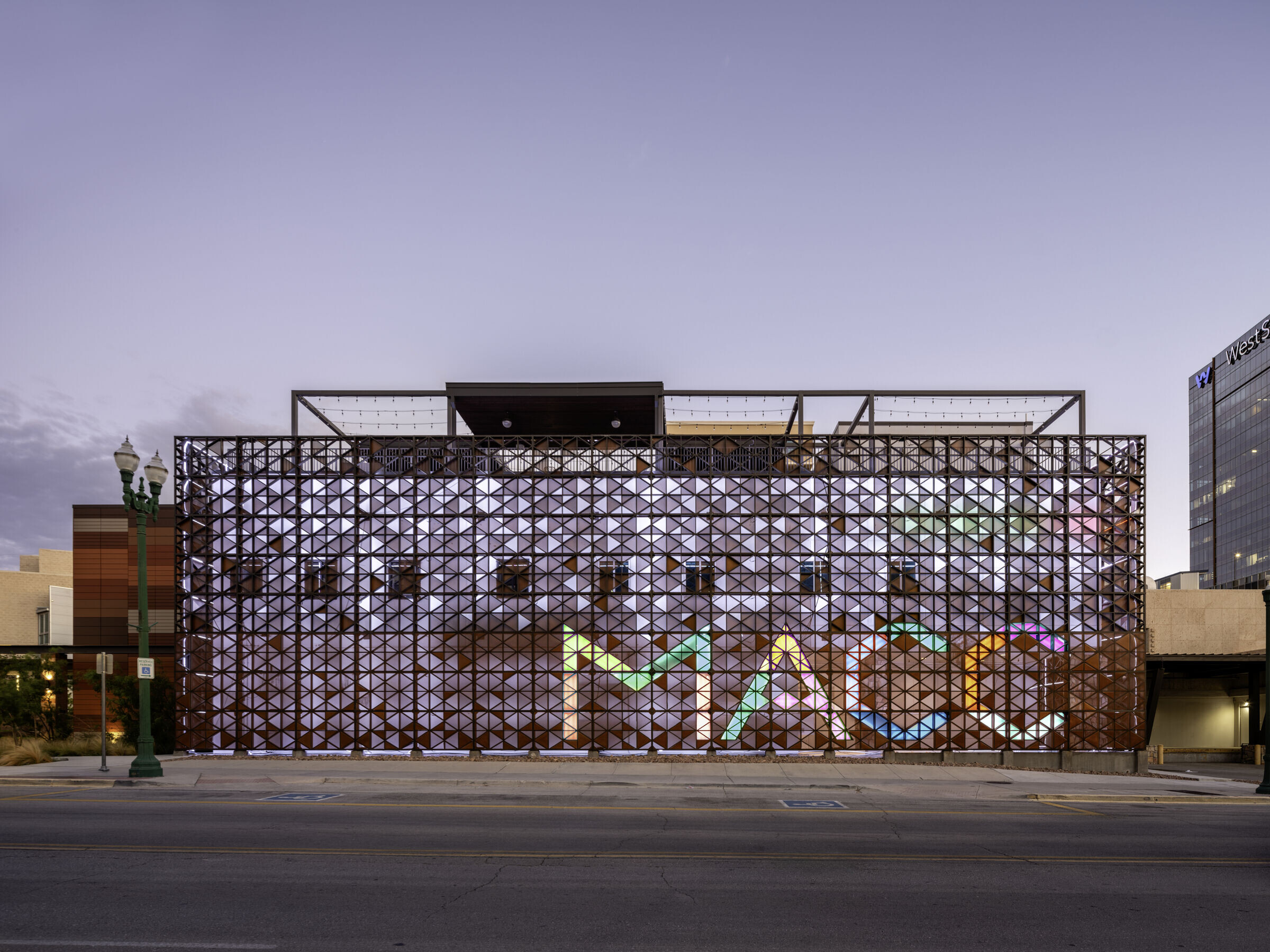 https://archello.com/story/151737/attachments/photos-videos/11 photo_credit Leonid Furmansky