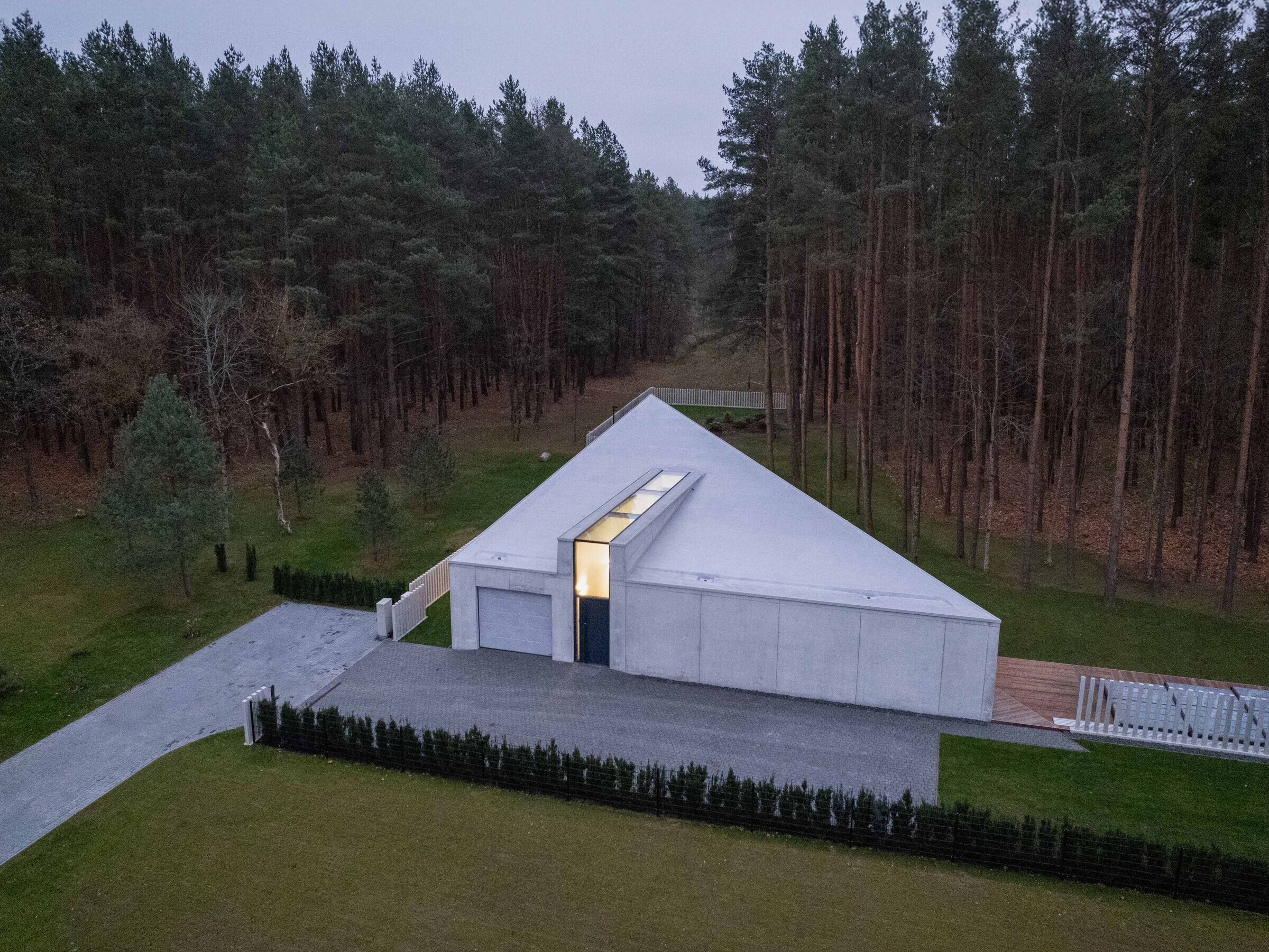 https://archello.com/story/151962/attachments/photos-videos/3 photo_credit Lukas Mykolaitis