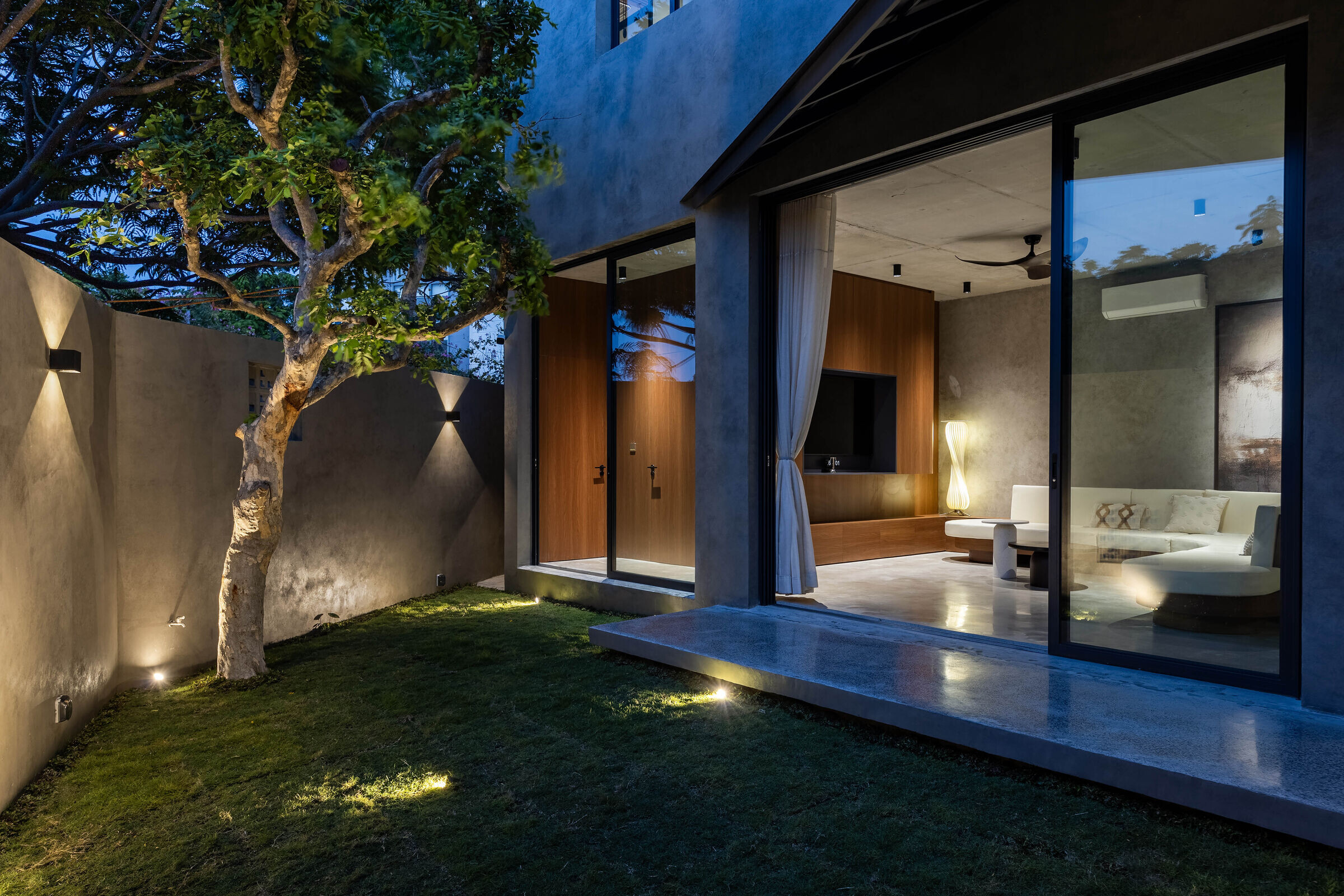 https://archello.com/story/151981/attachments/photos-videos/13 photo_credit Paul Phan