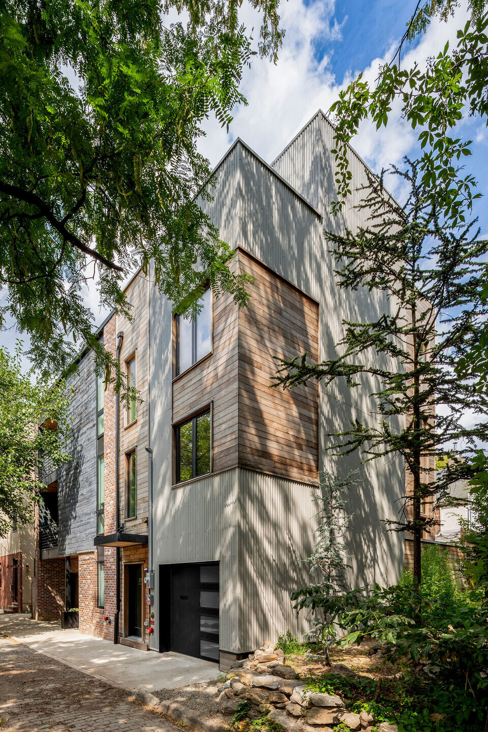 https://archello.com/story/152057/attachments/photos-videos/7 photo_credit Archetype Photo