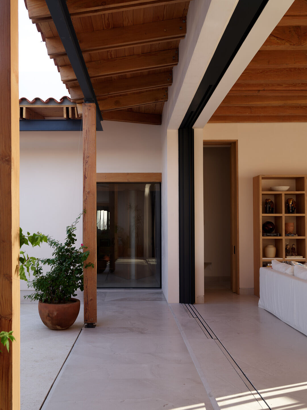 https://archello.com/story/152060/attachments/photos-videos/6 photo_credit Diego Yturbe