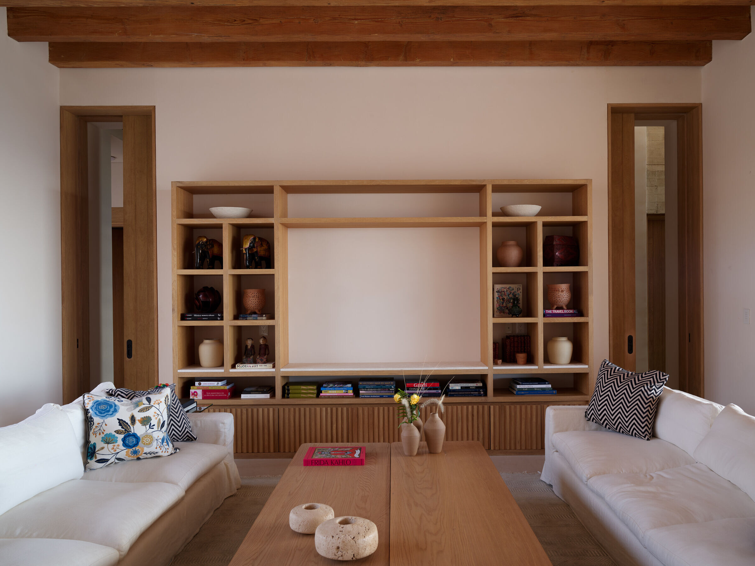 https://archello.com/story/152060/attachments/photos-videos/8 photo_credit Diego Yturbe