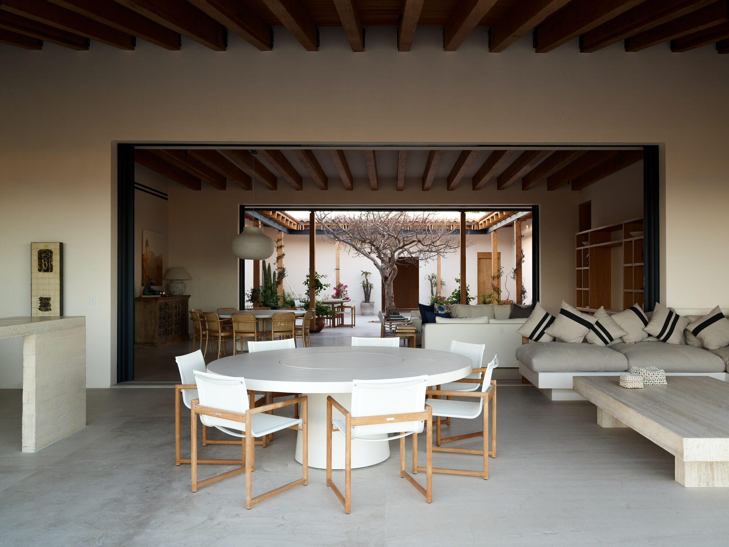 https://archello.com/story/152060/attachments/photos-videos/11 photo_credit Diego Yturbe