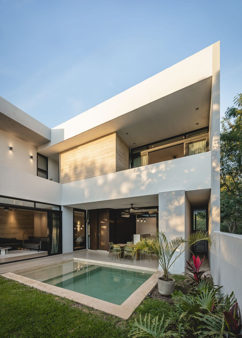 https://archello.com/story/152101/attachments/photos-videos/13 photo_credit Manolo R. Solís
