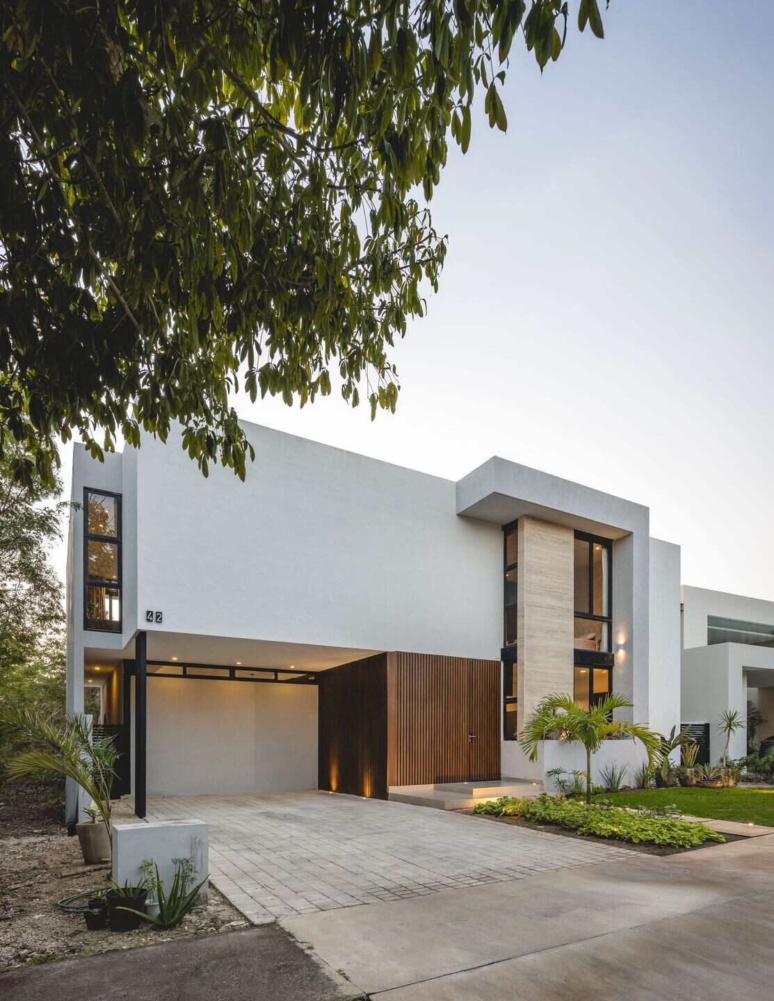 https://archello.com/story/152101/attachments/photos-videos/16 photo_credit Manolo R. Solís