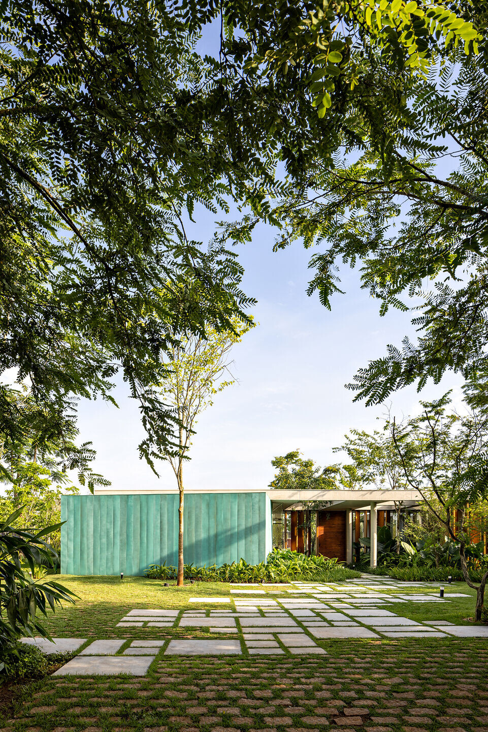 https://archello.com/story/152160/attachments/photos-videos/5 photo_credit Fran Parente
