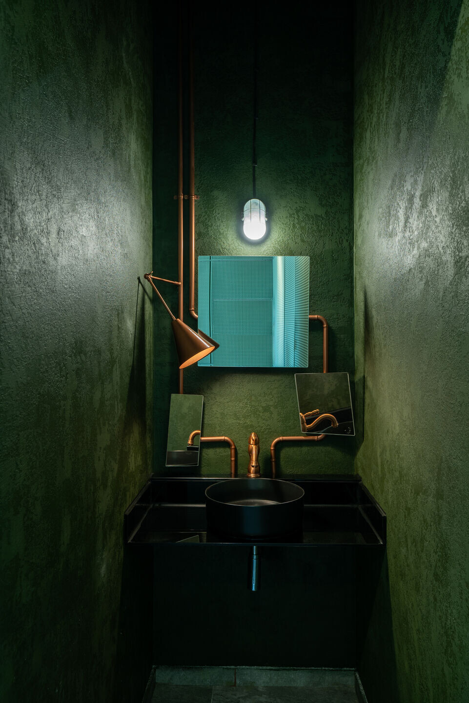 https://archello.com/story/152116/attachments/photos-videos/12 photo_credit AkhavanStudio