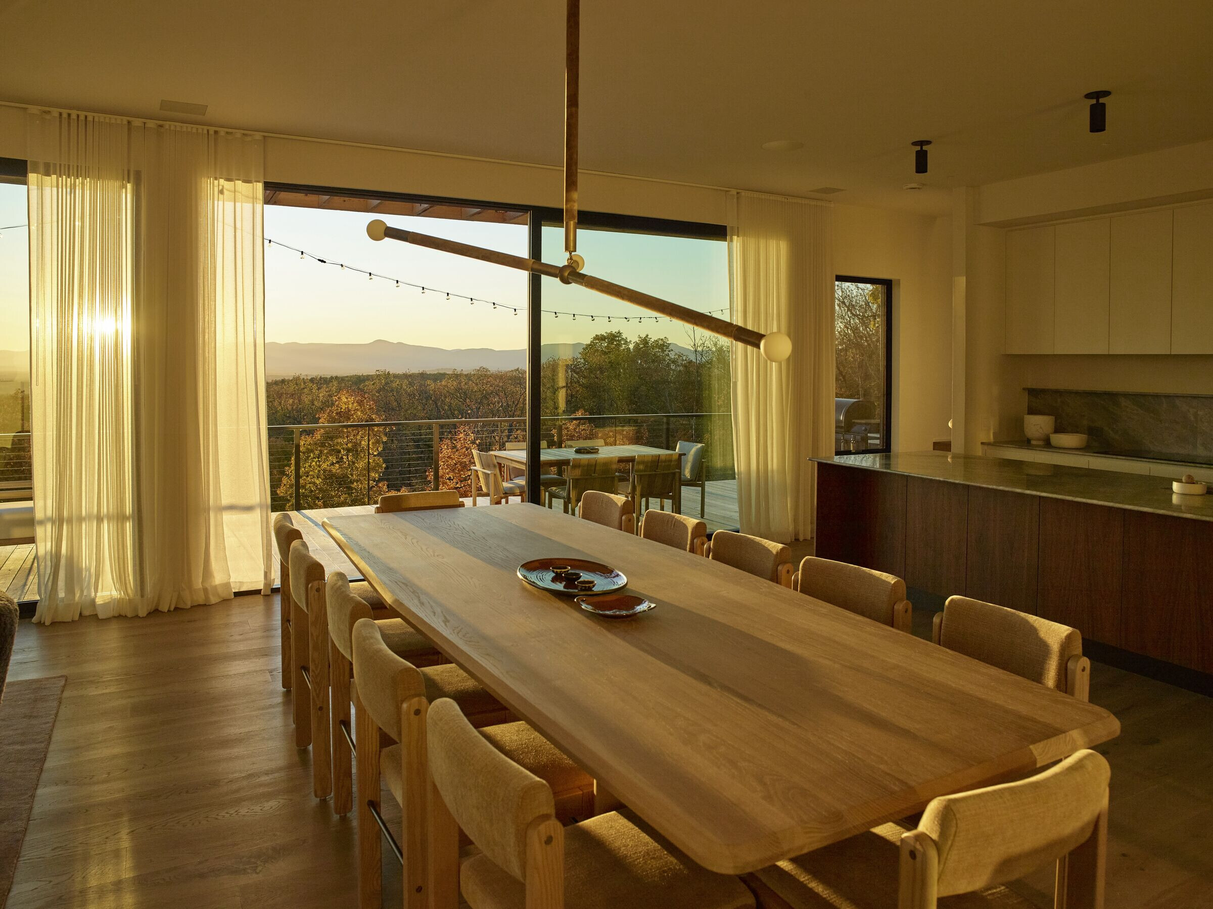 https://archello.com/story/152156/attachments/photos-videos/12 photo_credit Noah Kalina