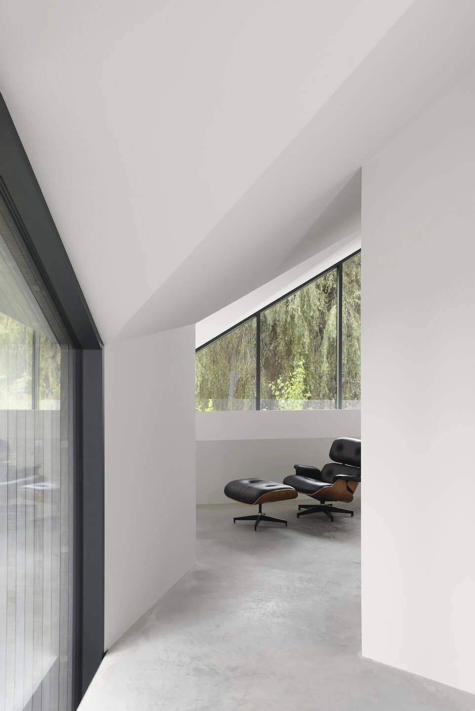 https://archello.com/story/152258/attachments/photos-videos/38 photo_credit Ema Peter