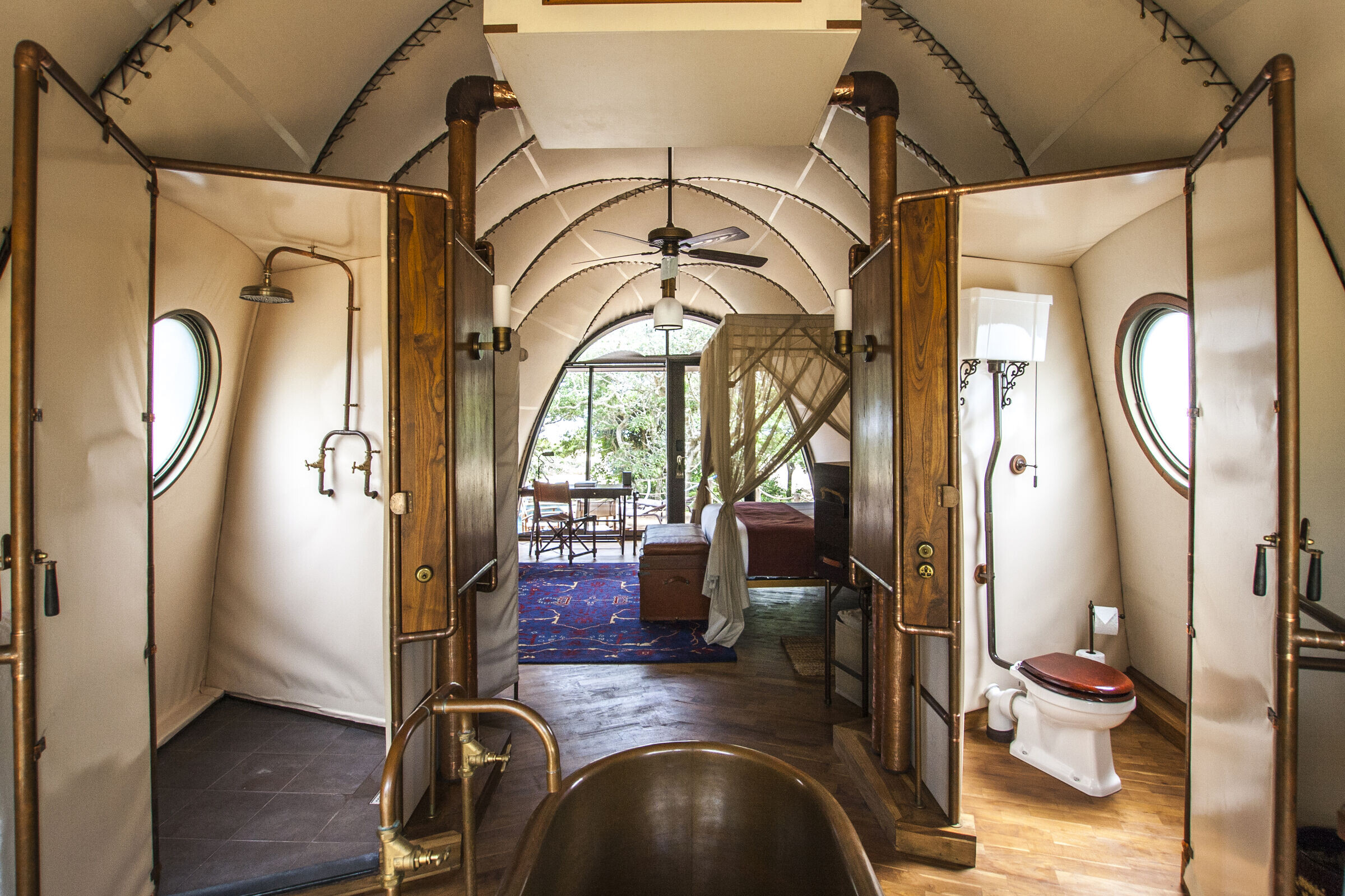 https://archello.com/story/152361/attachments/photos-videos/6 photo_credit Nomadic Resorts