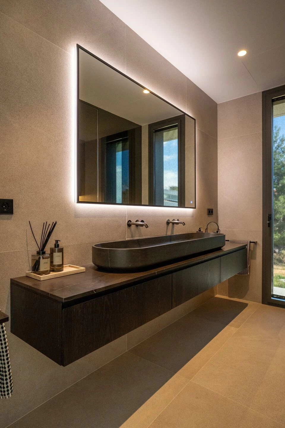 https://archello.com/es/story/152545/attachments/photos-videos/19 photo_credit Casas inHAUS | Luxury house in Valencia