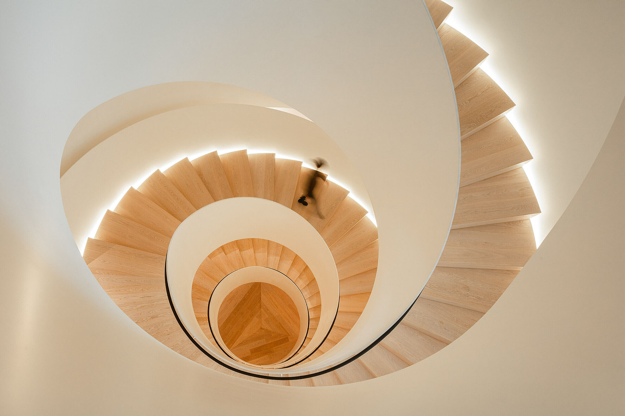 https://archello.com/story/152523/attachments/photos-videos/9 photo_credit © ingenhoven associates / HGEsch