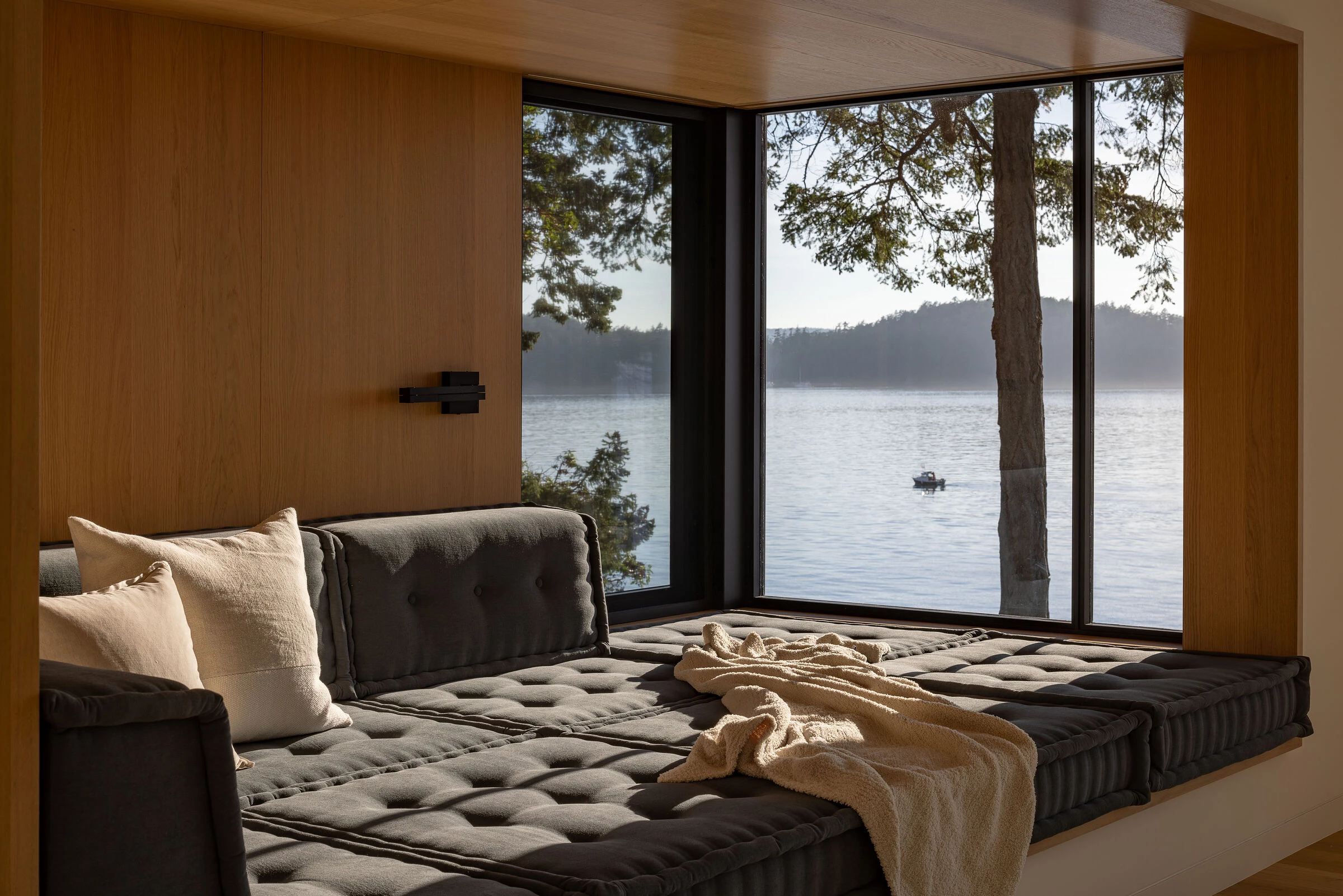https://archello.com/story/152656/attachments/photos-videos/18 photo_credit Andrew Pogue Photography