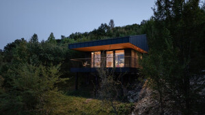 Console House