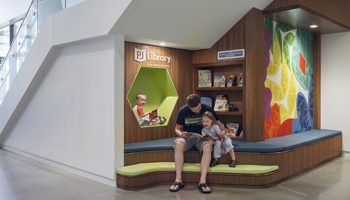 https://archello.com/story/152915/attachments/photos-videos/14 photo_credit Brad Feinknopf