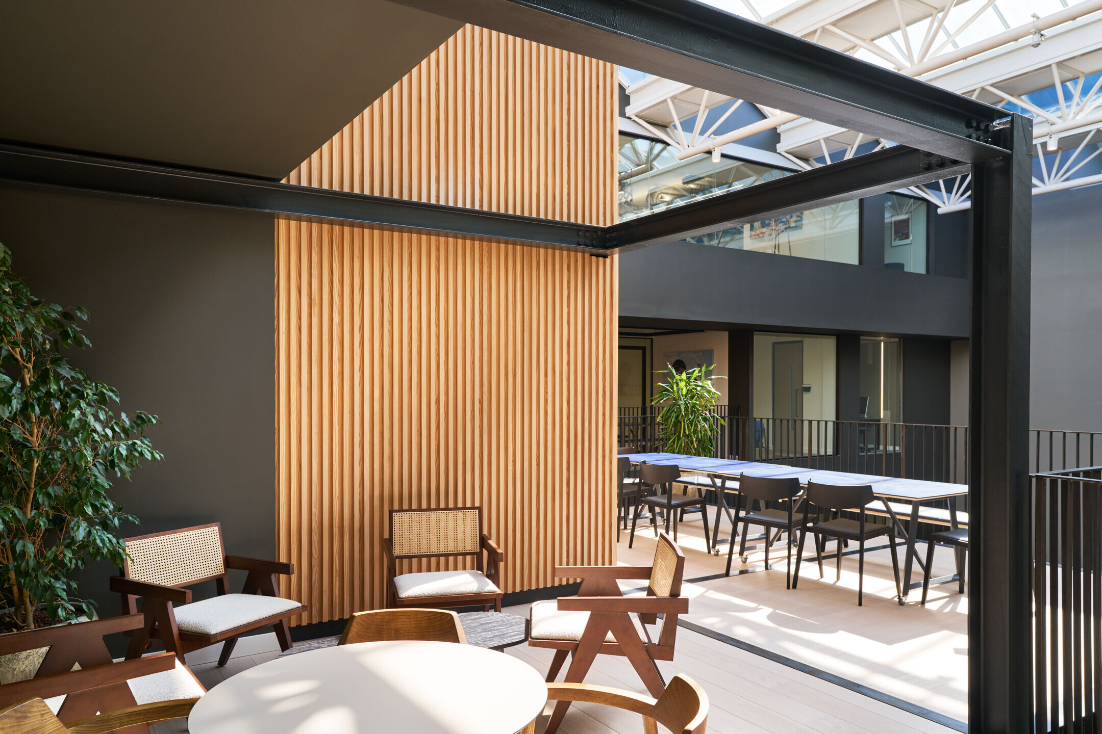 https://archello.com/story/152899/attachments/photos-videos/9 photo_credit Tom Fallon Photography