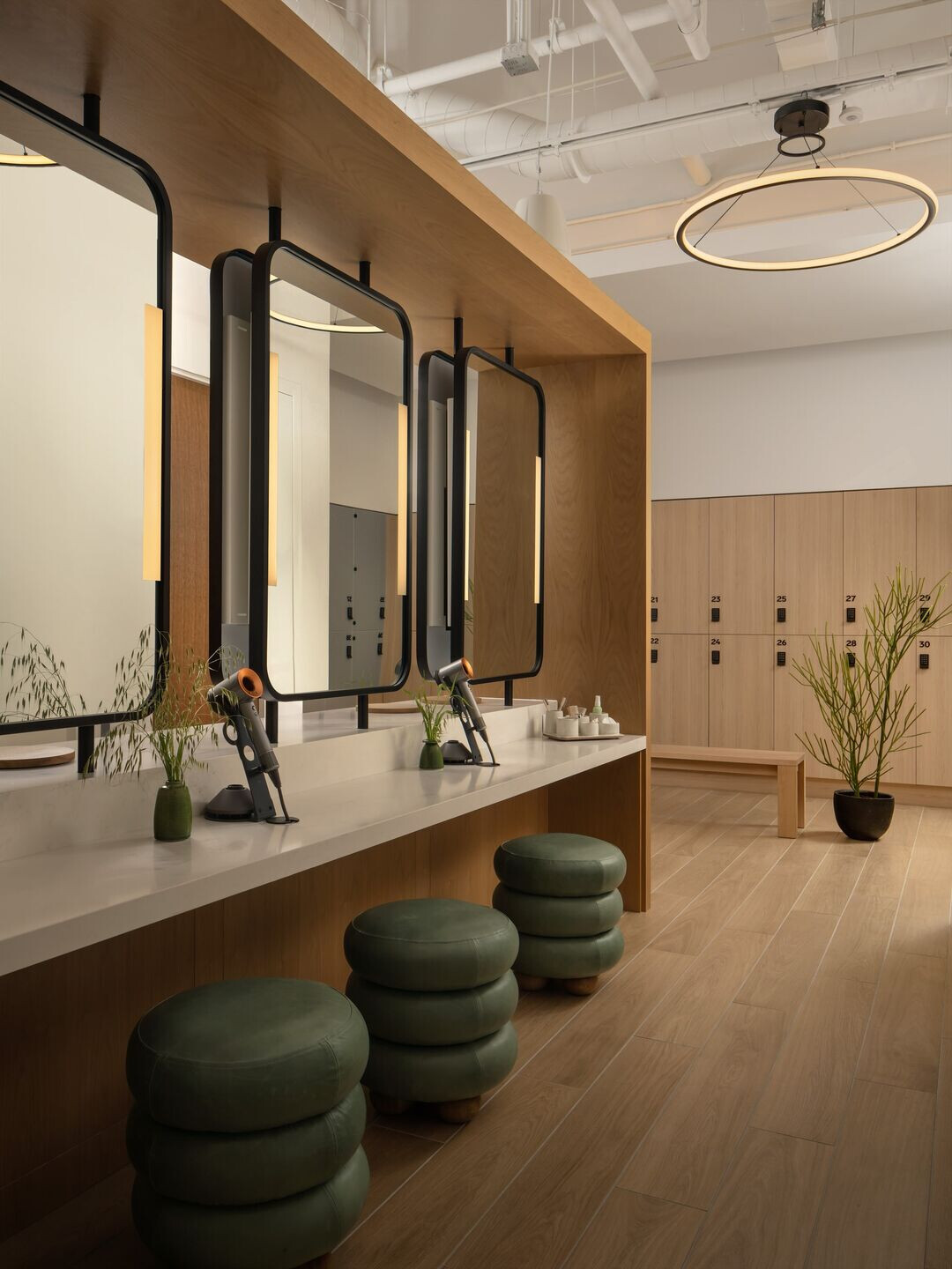 https://archello.com/story/153131/attachments/photos-videos/3 photo_credit Chase Daniel, courtesy of Beacon Capital Partners