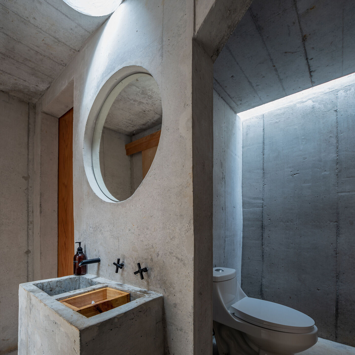 https://archello.com/story/153049/attachments/photos-videos/19 photo_credit Recording Architecture