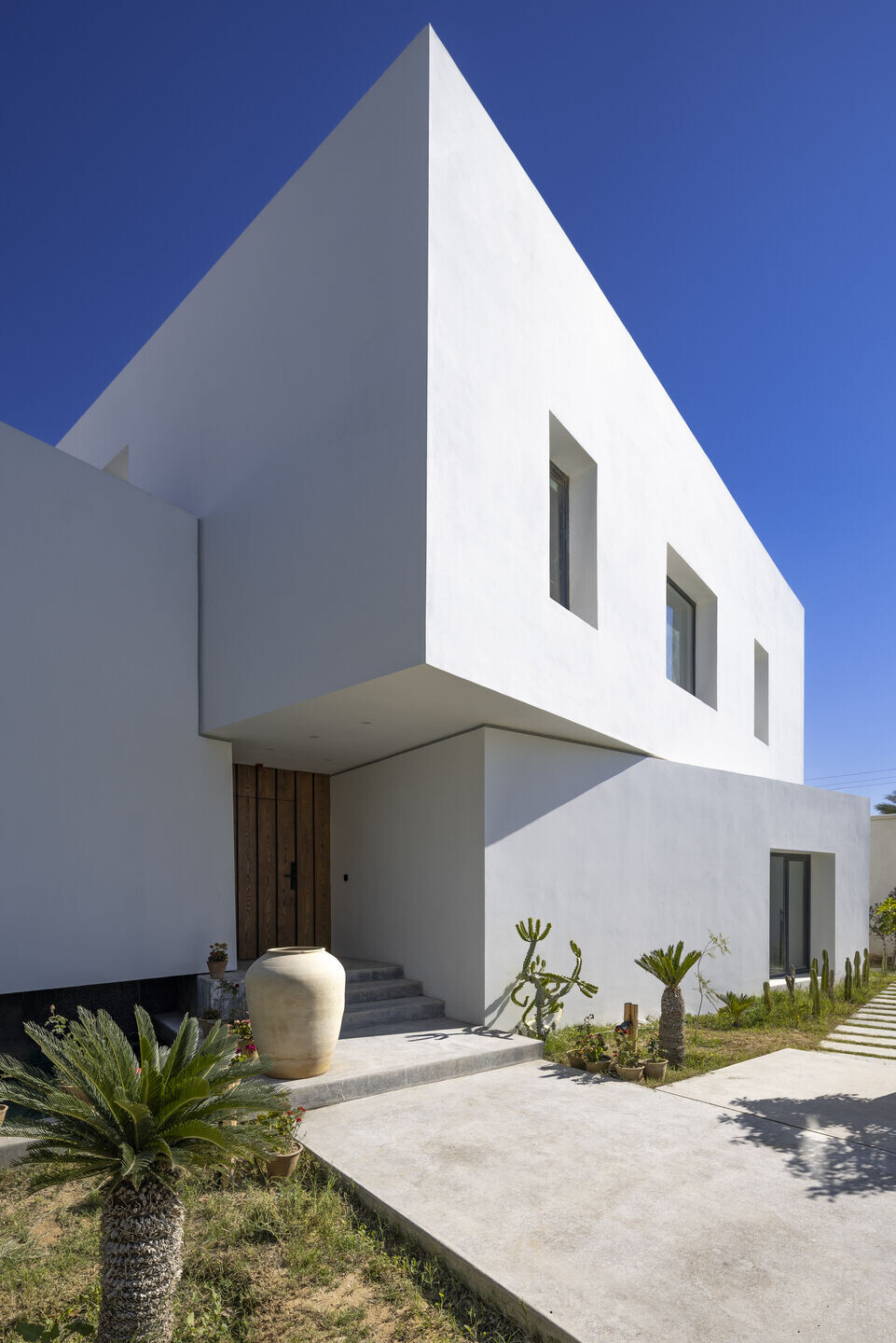 https://archello.com/story/153329/attachments/drawings/3 photo_credit Parham Taghioff