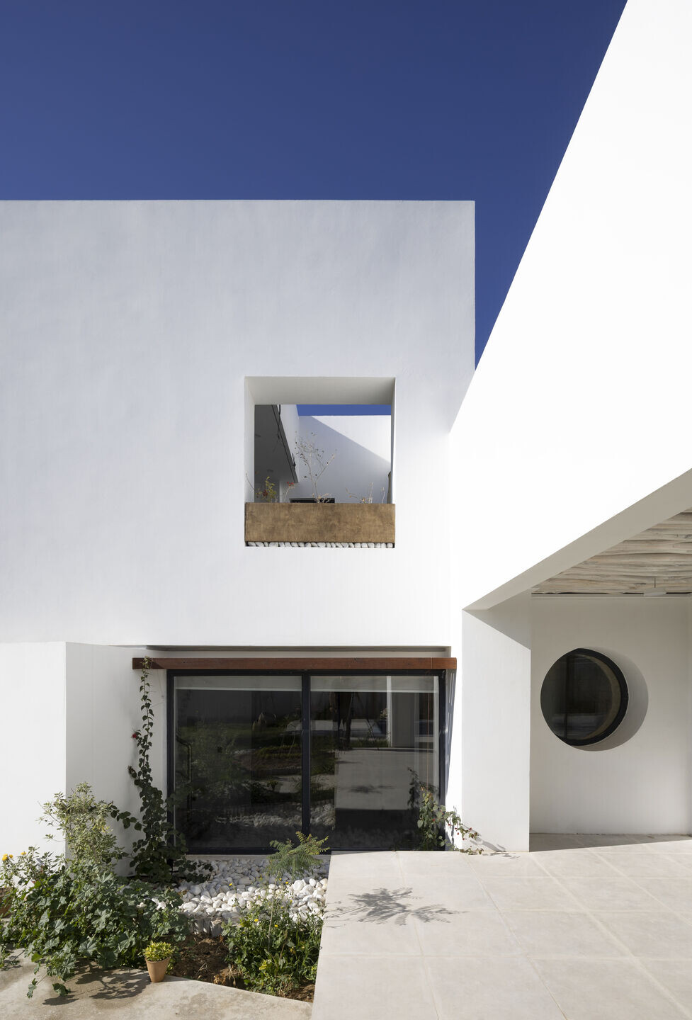 https://archello.com/story/153329/attachments/drawings/8 photo_credit Parham Taghioff