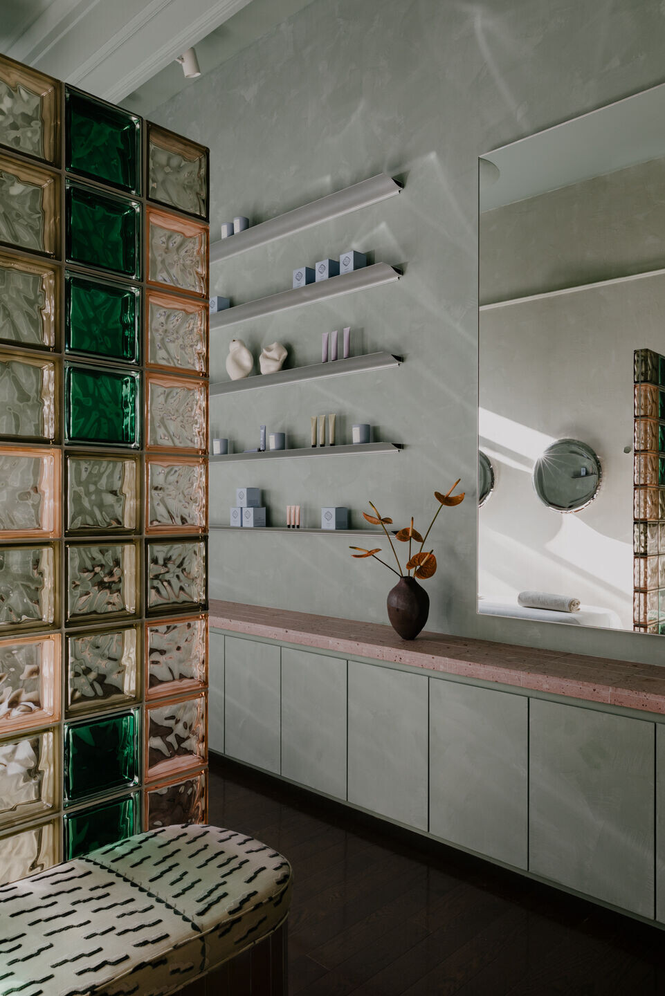https://archello.com/story/153470/attachments/photos-videos/8 photo_credit Nick Glimenakis