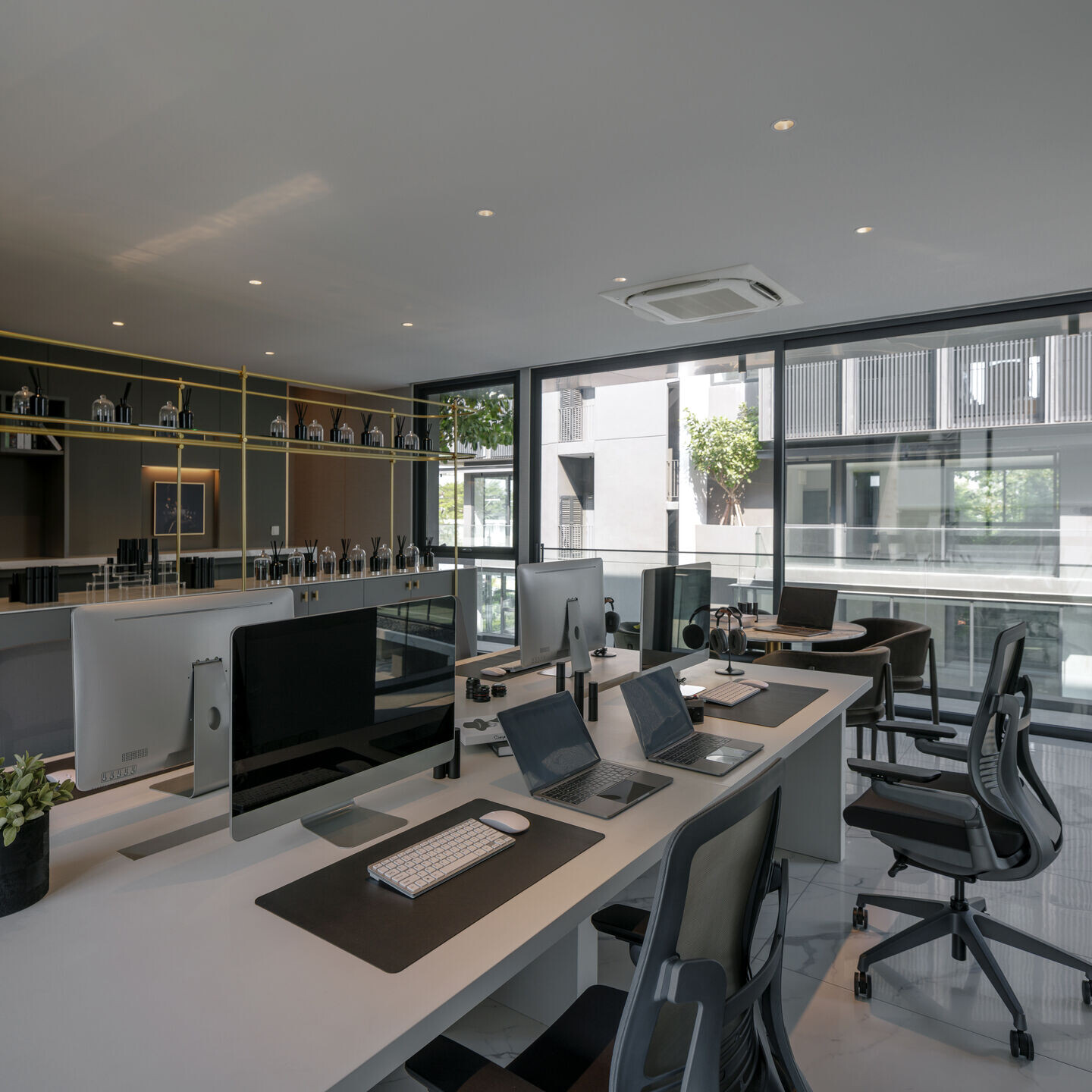 https://archello.com/story/153731/attachments/photos-videos/13 photo_credit Soopakorn Srisakul